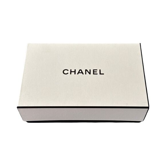 AUTHENTIC CHANEL BOX - Picture 1 of 4